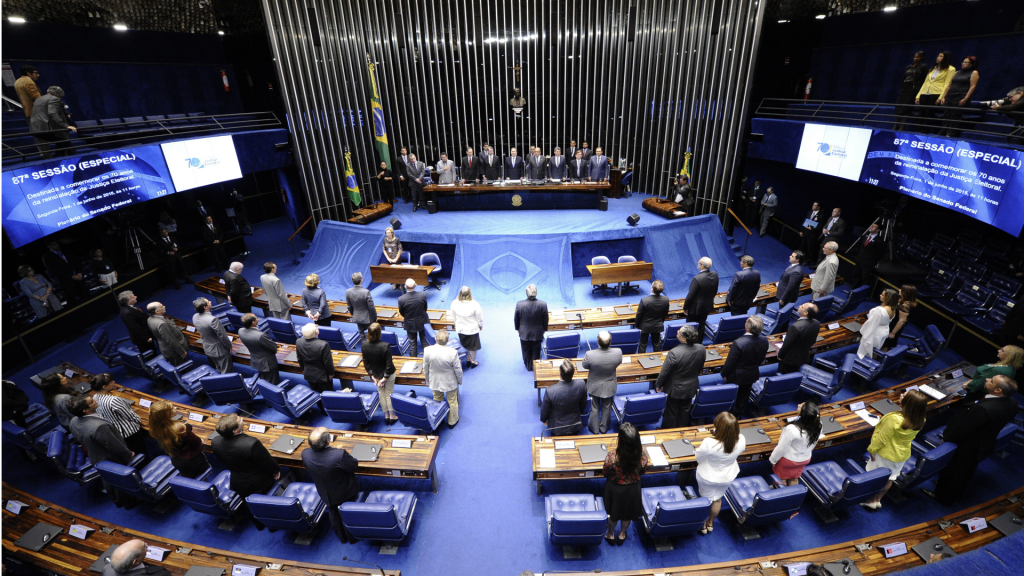 SENADO.001