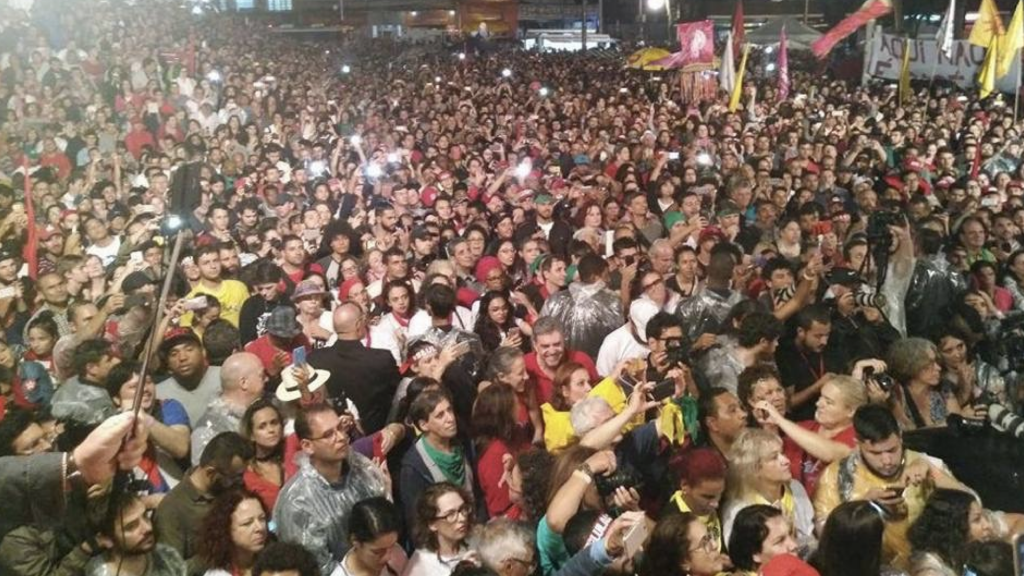 LULA EM CURITIBA.001