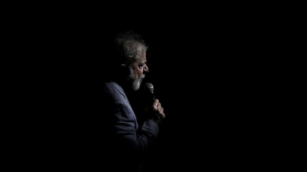 lula no escuro.001