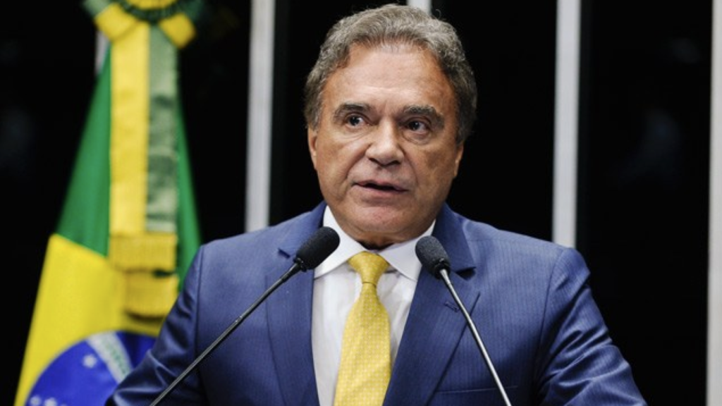 ALVARO DIAS.001