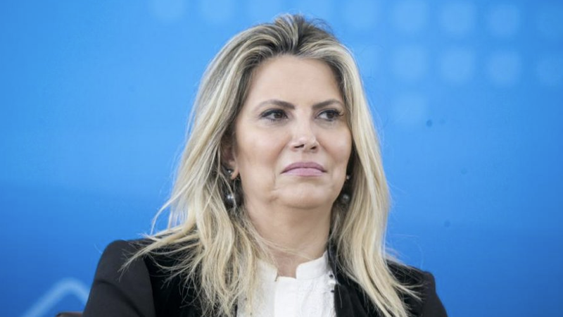 dona cida perde.001