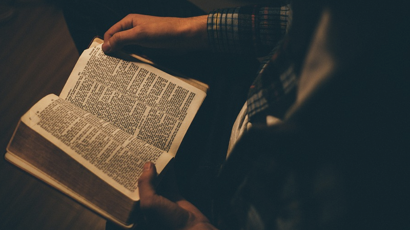BIBLIA.001