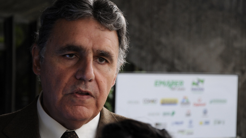 abelardo lupion.001