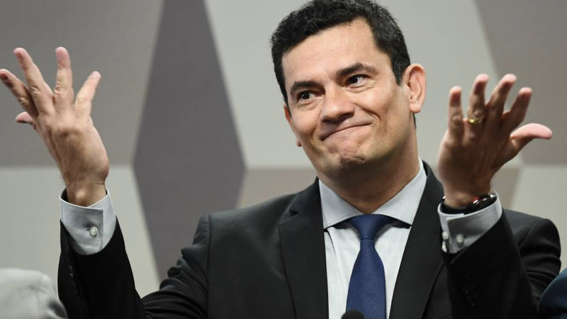 moro deboche.001