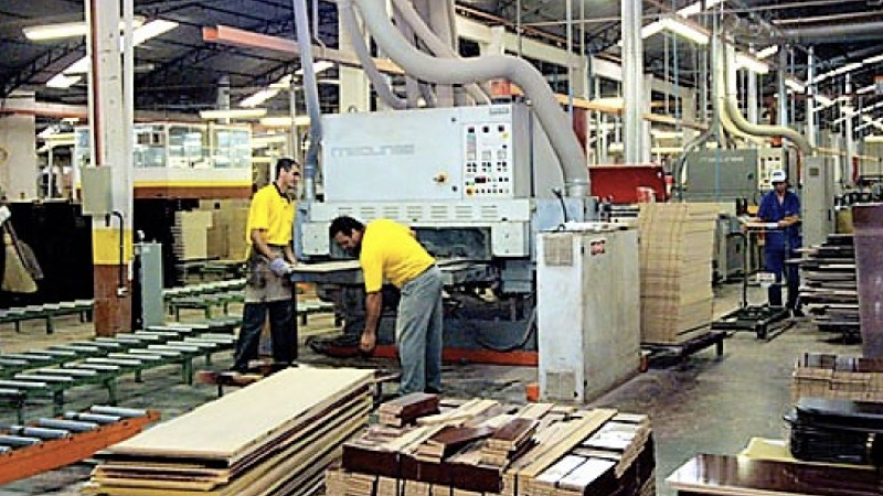 INDUSTRIA.001