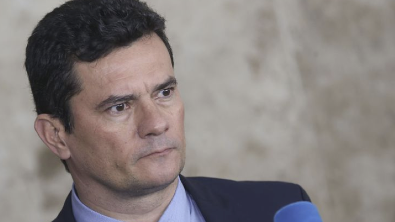 moro caiando.001