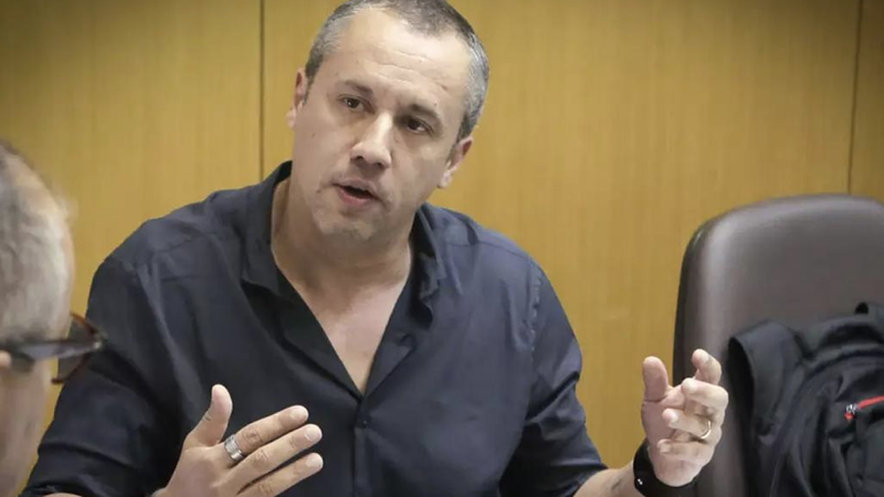 roberto alvim.001