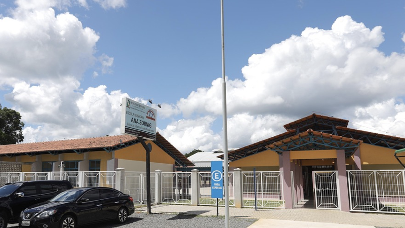 ESCOLA.001
