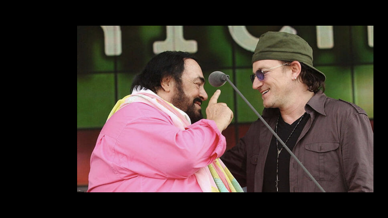 bono e pavaroti foto.001