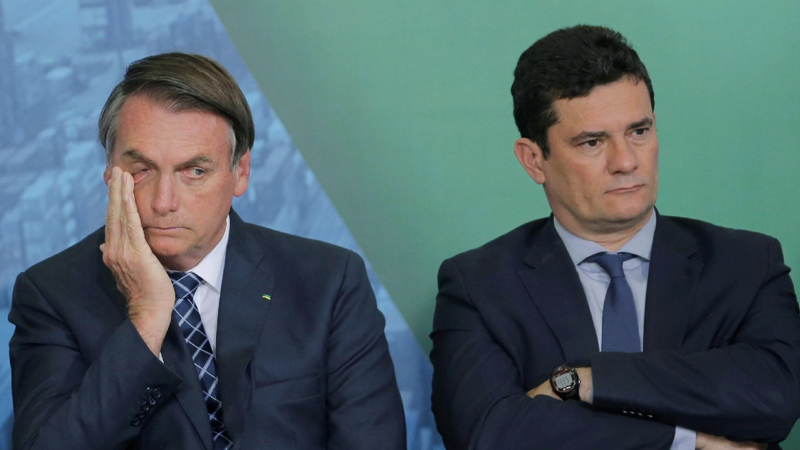 moro e merda.001