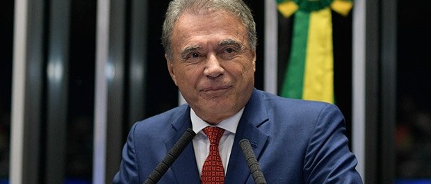 alvaro dias