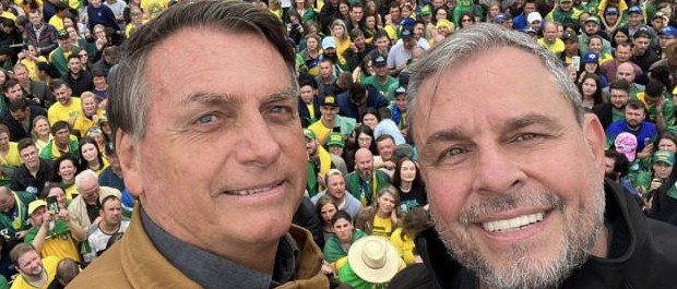 Ricardo Arruda expulso do PL?<BR>OgazeteirO conversou com o parlamentar.<br>Ele falou com Bolsonaro e tudo continua no mesmo. Acompanhe…