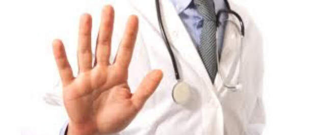 medicos agressão